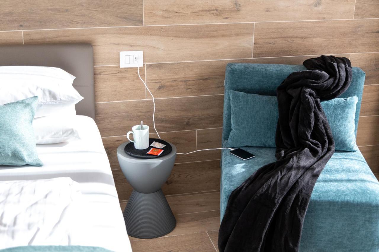 Boutique Apartments By Annalisa Torbole Sul Garda Luaran gambar