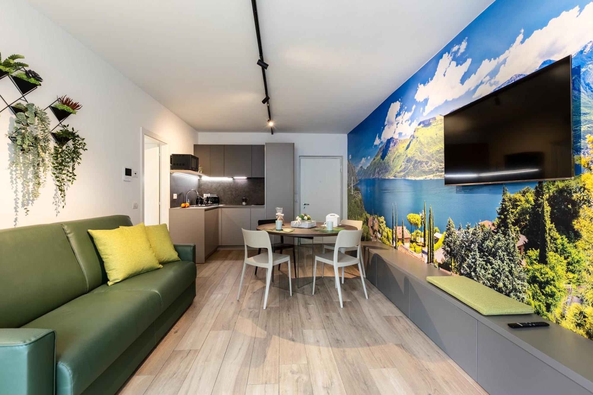 Boutique Apartments By Annalisa Torbole Sul Garda Luaran gambar