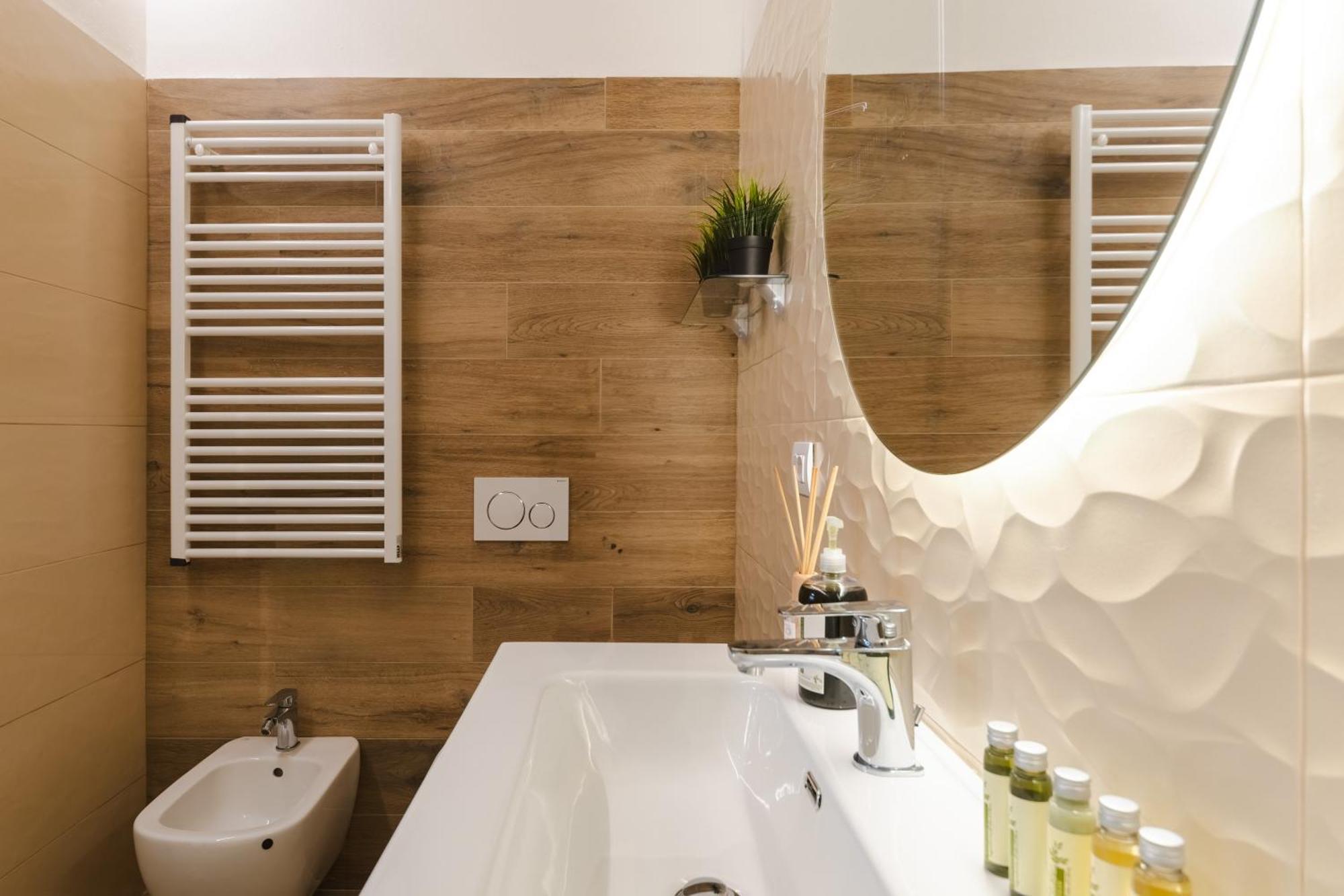 Boutique Apartments By Annalisa Torbole Sul Garda Luaran gambar