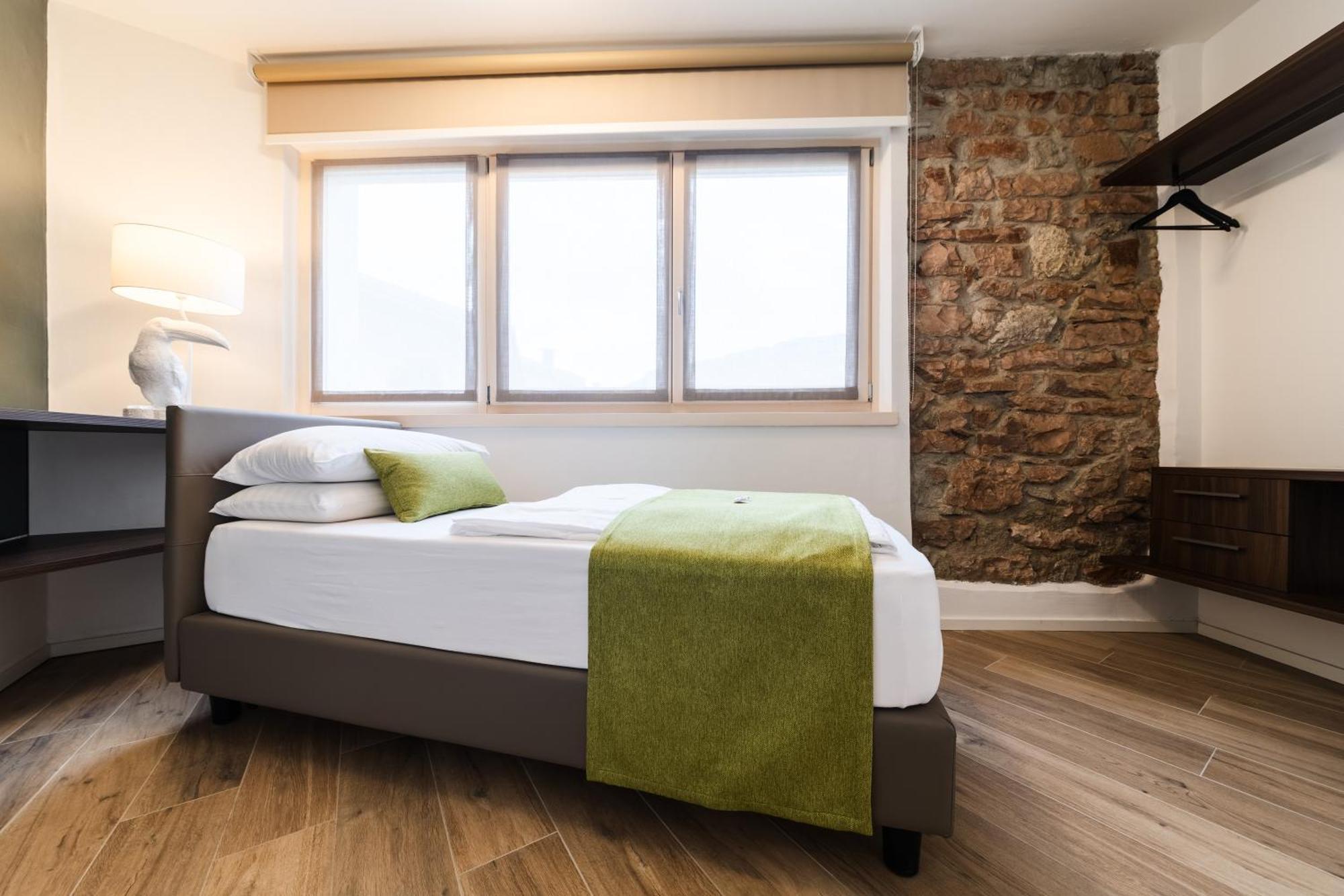 Boutique Apartments By Annalisa Torbole Sul Garda Luaran gambar