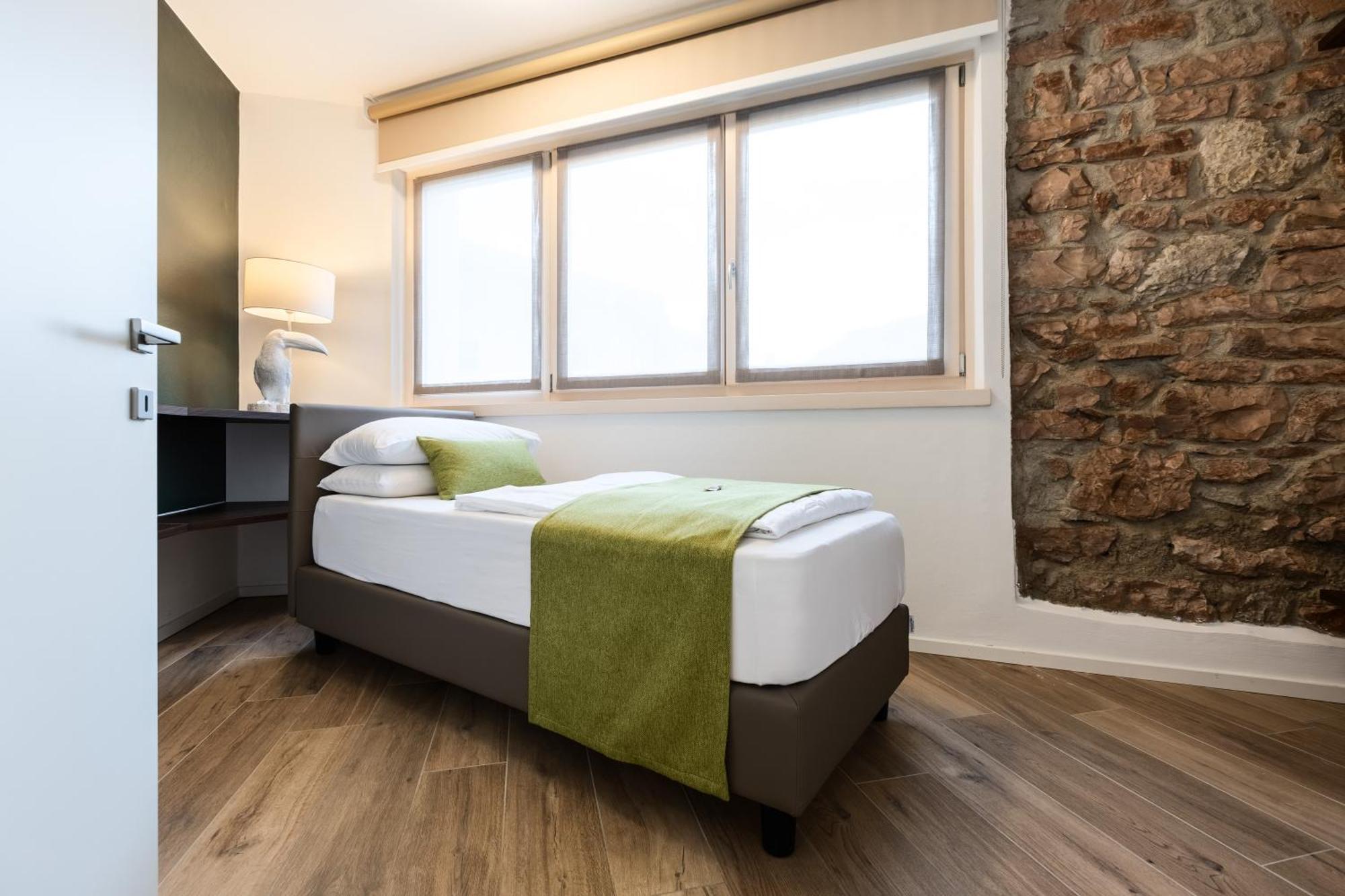 Boutique Apartments By Annalisa Torbole Sul Garda Luaran gambar